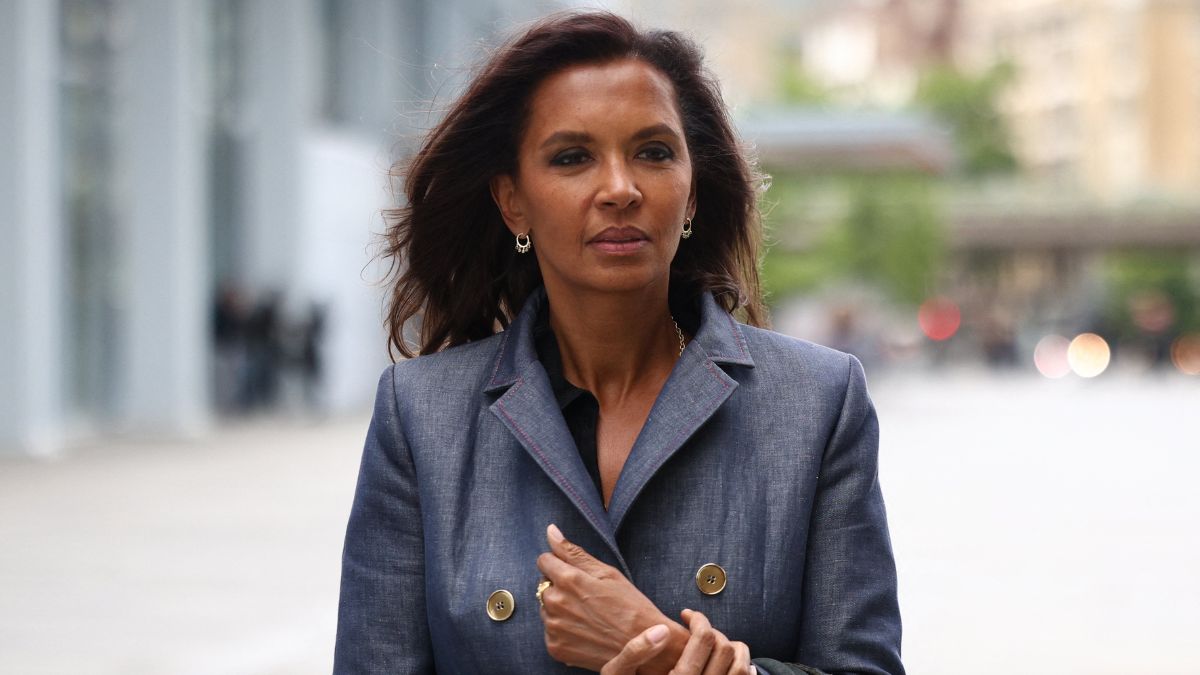 Karine Le Marchand juge &lsquo;ridicule&rsquo; d&rsquo;aller sur le plateau de Cyril Hanouna