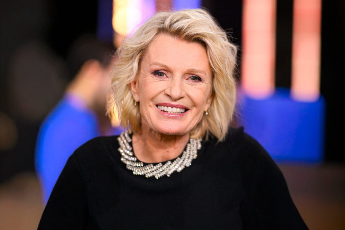 Sophie Davant : à 62 ans elle assume aimer séduire les femmes