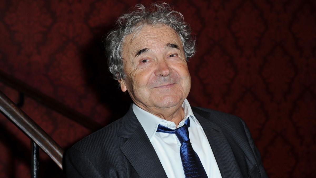 Pierre Perret visé par un sketch de Patrick Sébastien