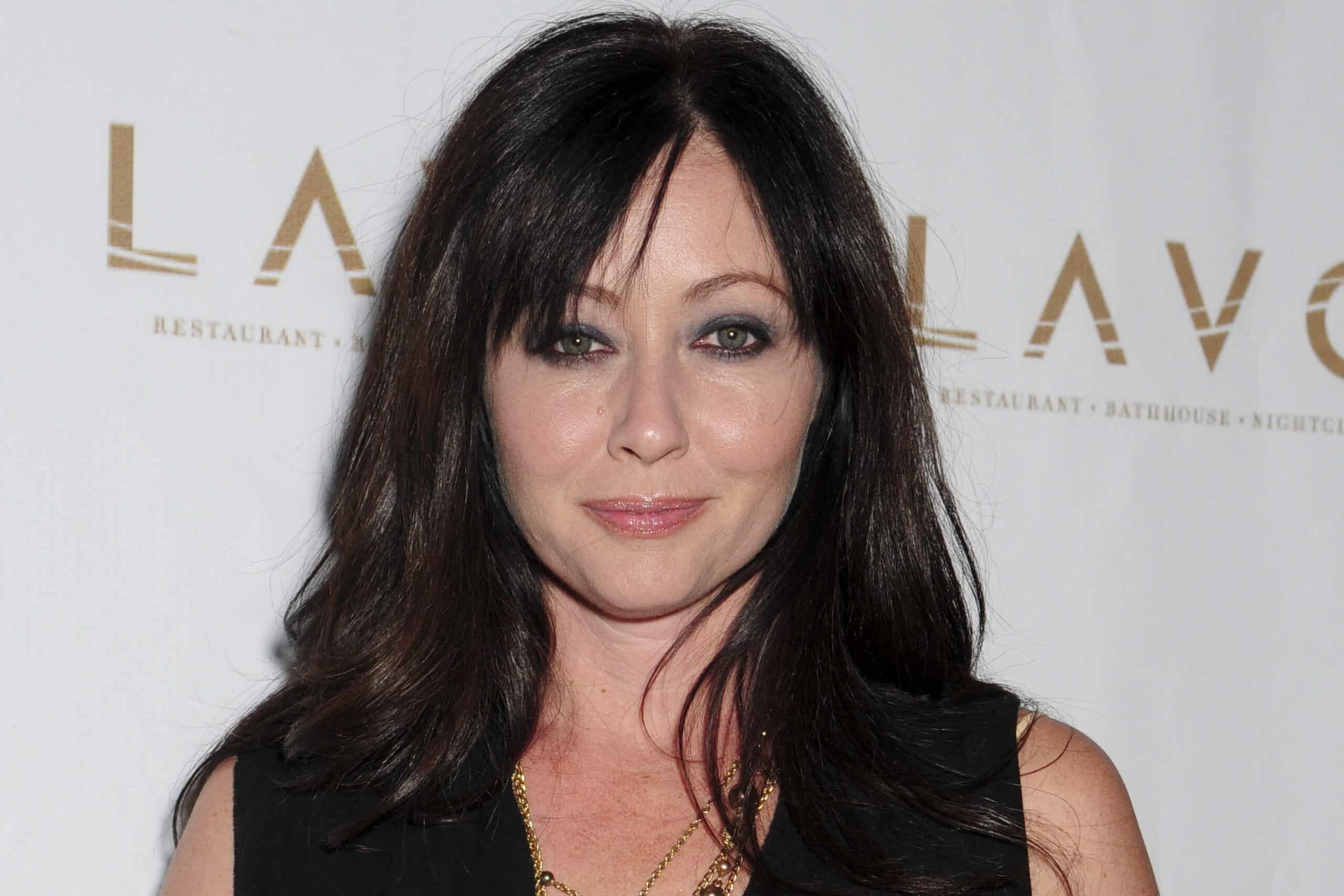 Shannen Doherty : un an après sa mort, son ex-mari Ashley Hamilton hospitalisé en urgence après une overdose
