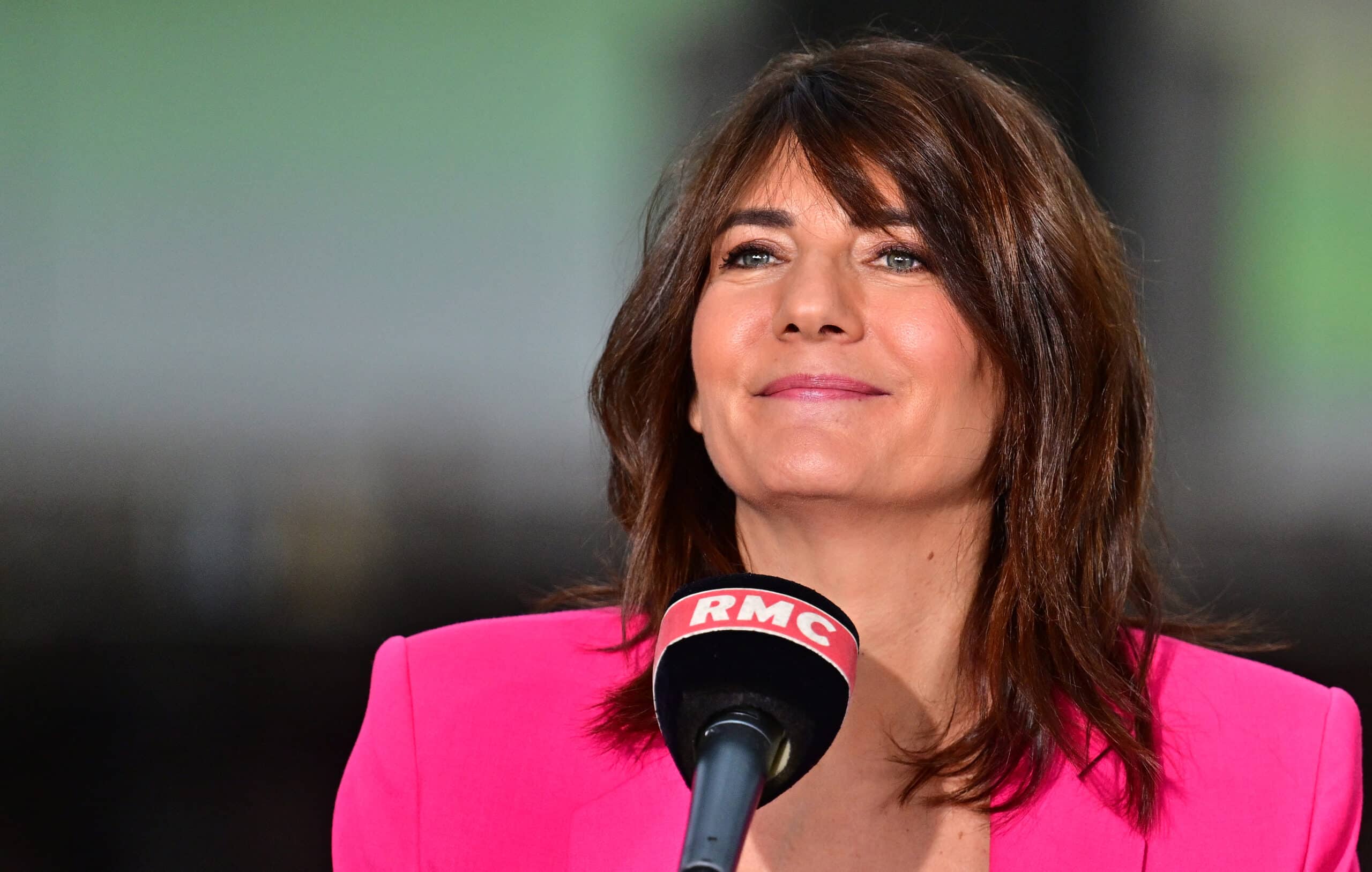 "Tu as couché avec la moitié des footballeurs" : Estelle Denis, lynchée après ses propos sur Antoine Griezmann
