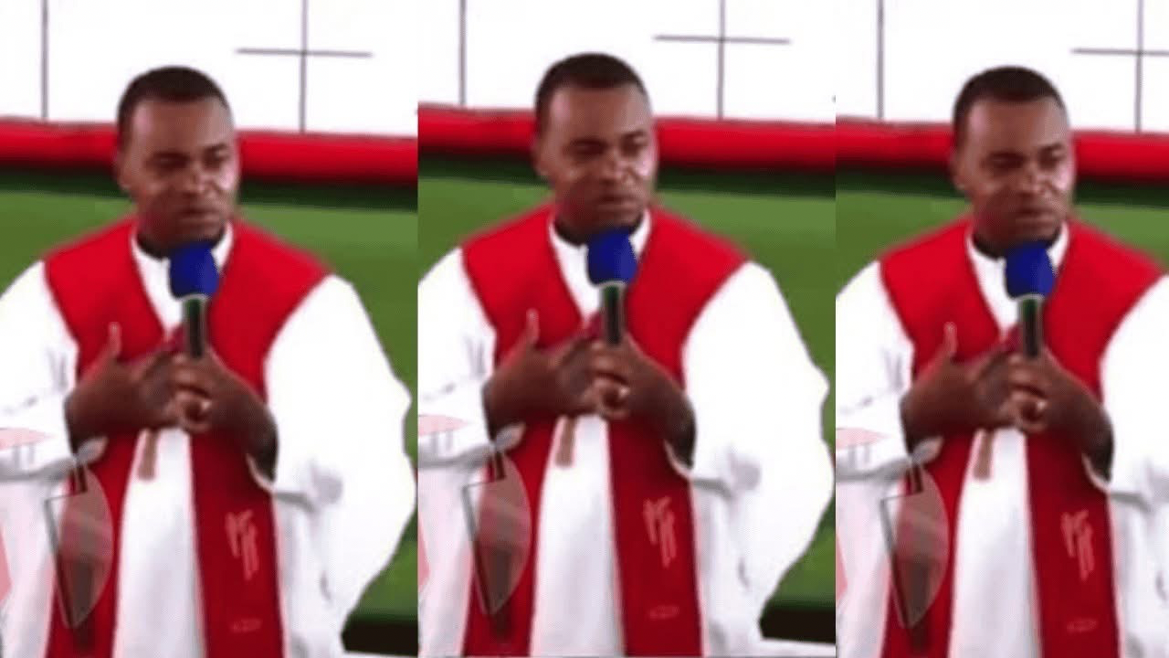 « Je suis fatigué » – Un pasteur expose les femmes mariées de son église qui lui envoient des n.udes