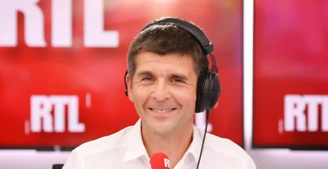 Thomas Sotto : après son accident de la route en début d’année, le journaliste quitte RTL