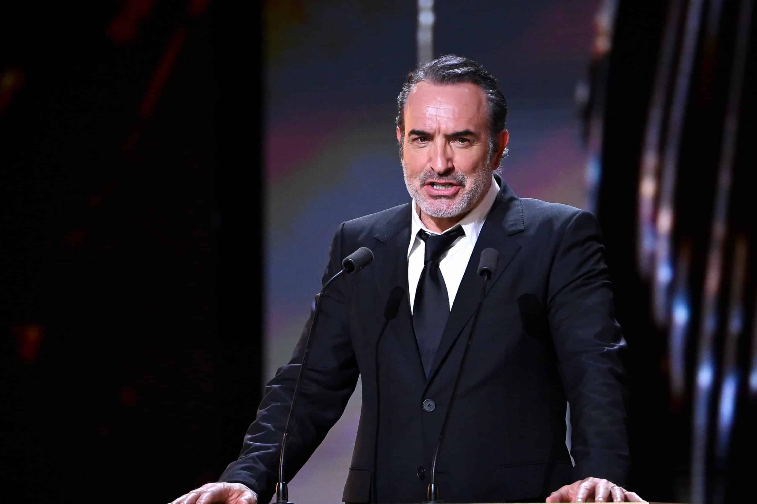 Jean Dujardin inconsolable : sa photo bouleversante de Bruno Salomone, deux mois après sa mort