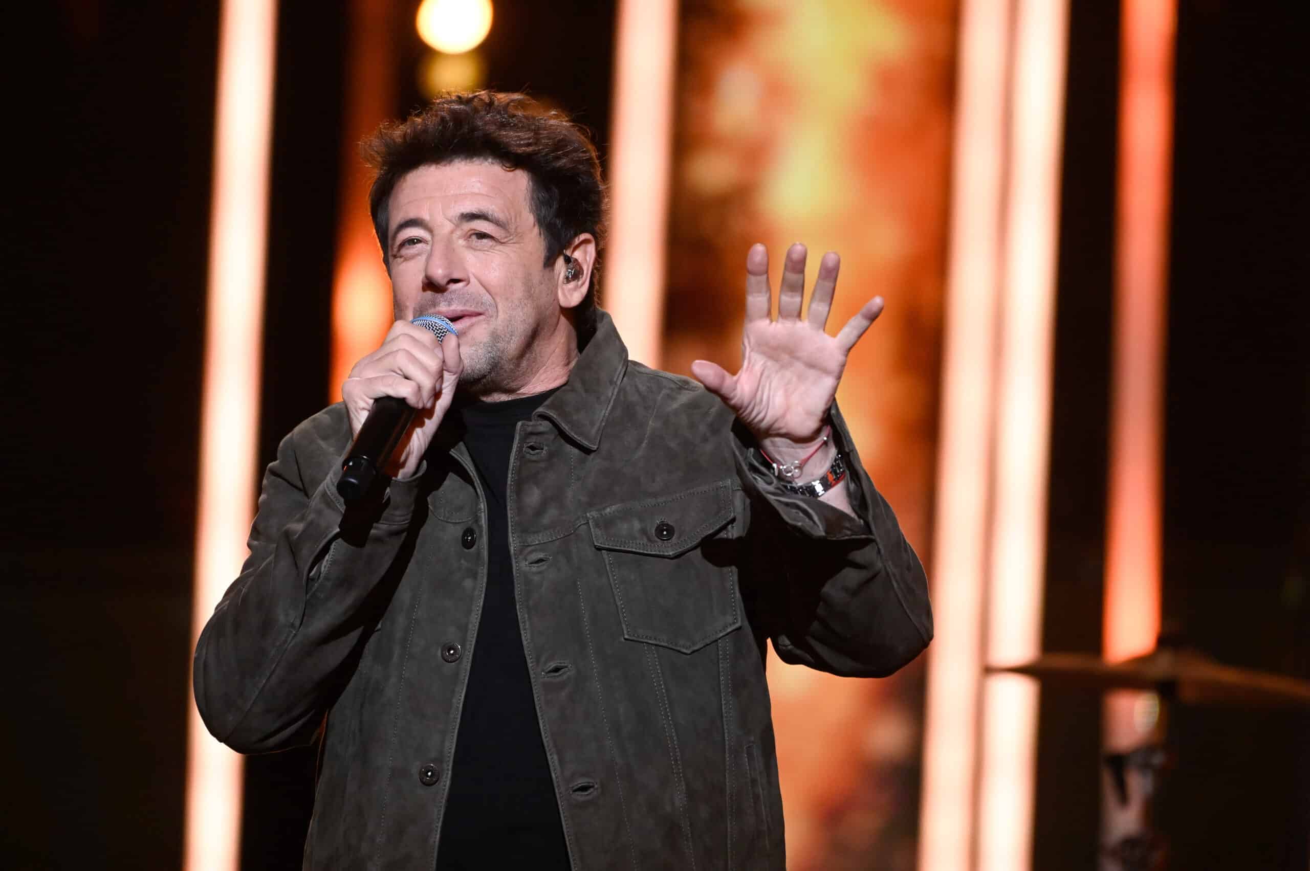 Patrick Bruel : "il m'attrape par le poignet et m'attire dans les toilettes", une nouvelle victime présumée prend la parole