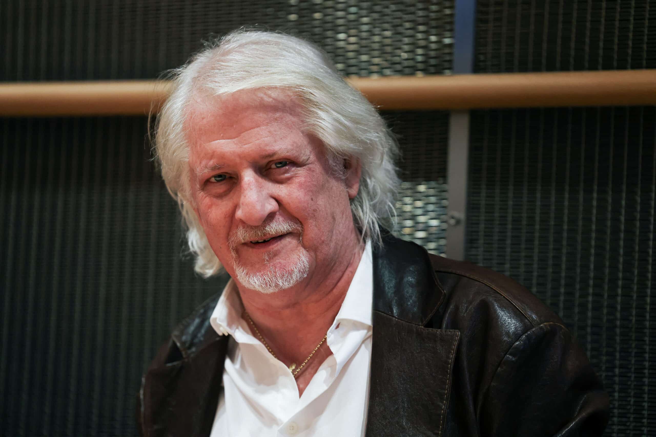 Patrick Sébastien accusé d’avoir menti sur ses revenus : l’animateur contraint de publier une vidéo d’explication