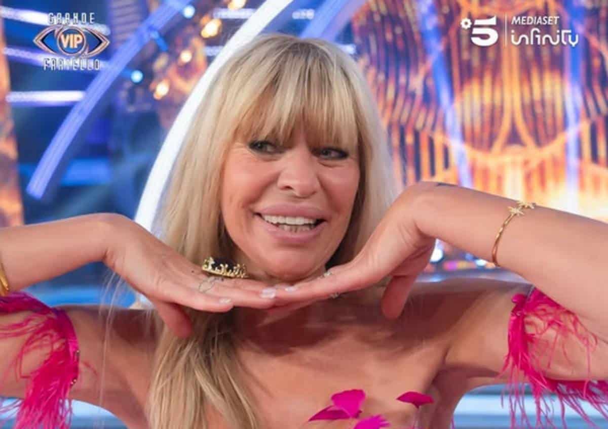 Benito Mussolini : sa petite-fille Alessandra remporte "Grande Fratello", l’équivalent italien de "Loft Story"