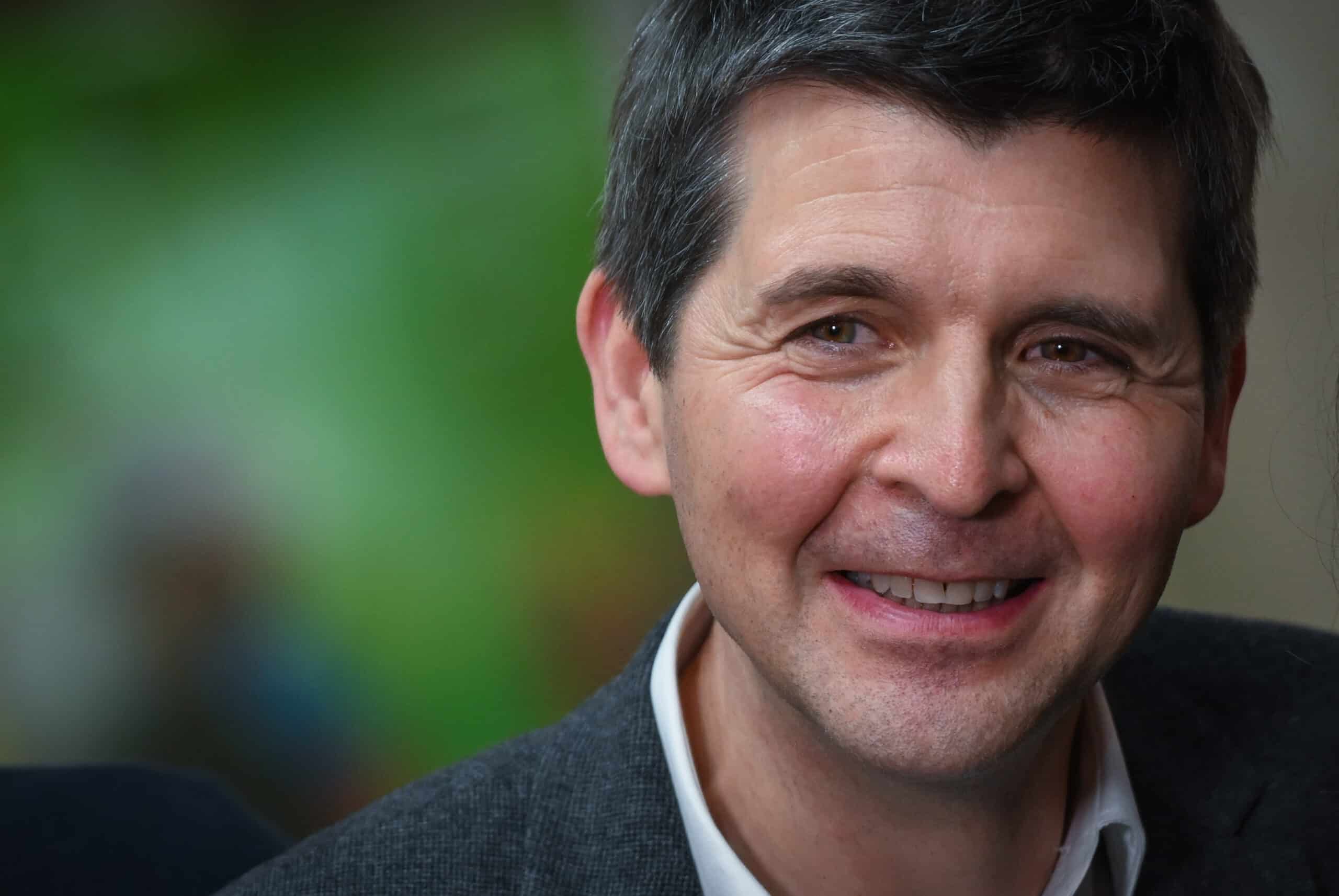 Thomas Sotto écarté de la matinale de RTL : mais avant de partir, son gros coup journalistique face à Flavie Flament