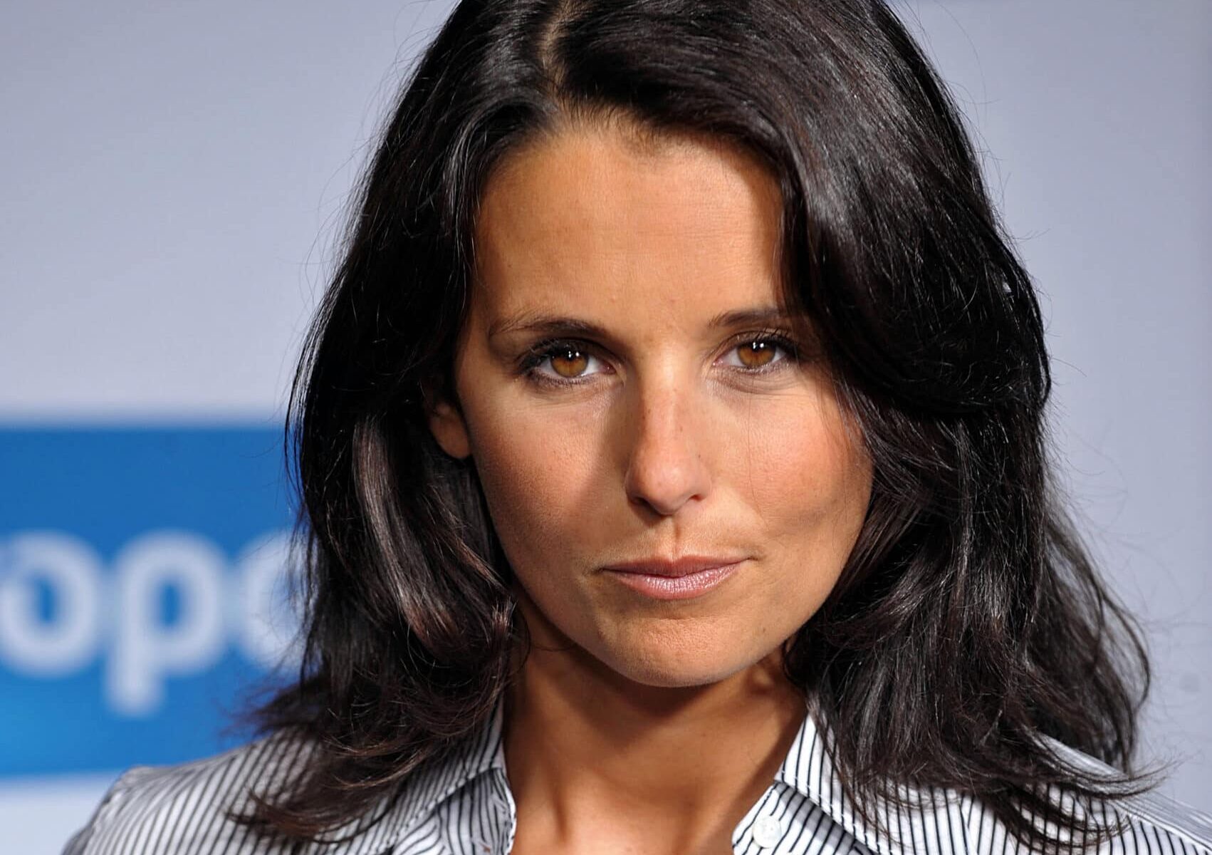 Faustine Bollaert : bien avant son salaire à 6 chiffres, cet « argent de poche » qu’elle a eu en jouant dans une superproduction française
