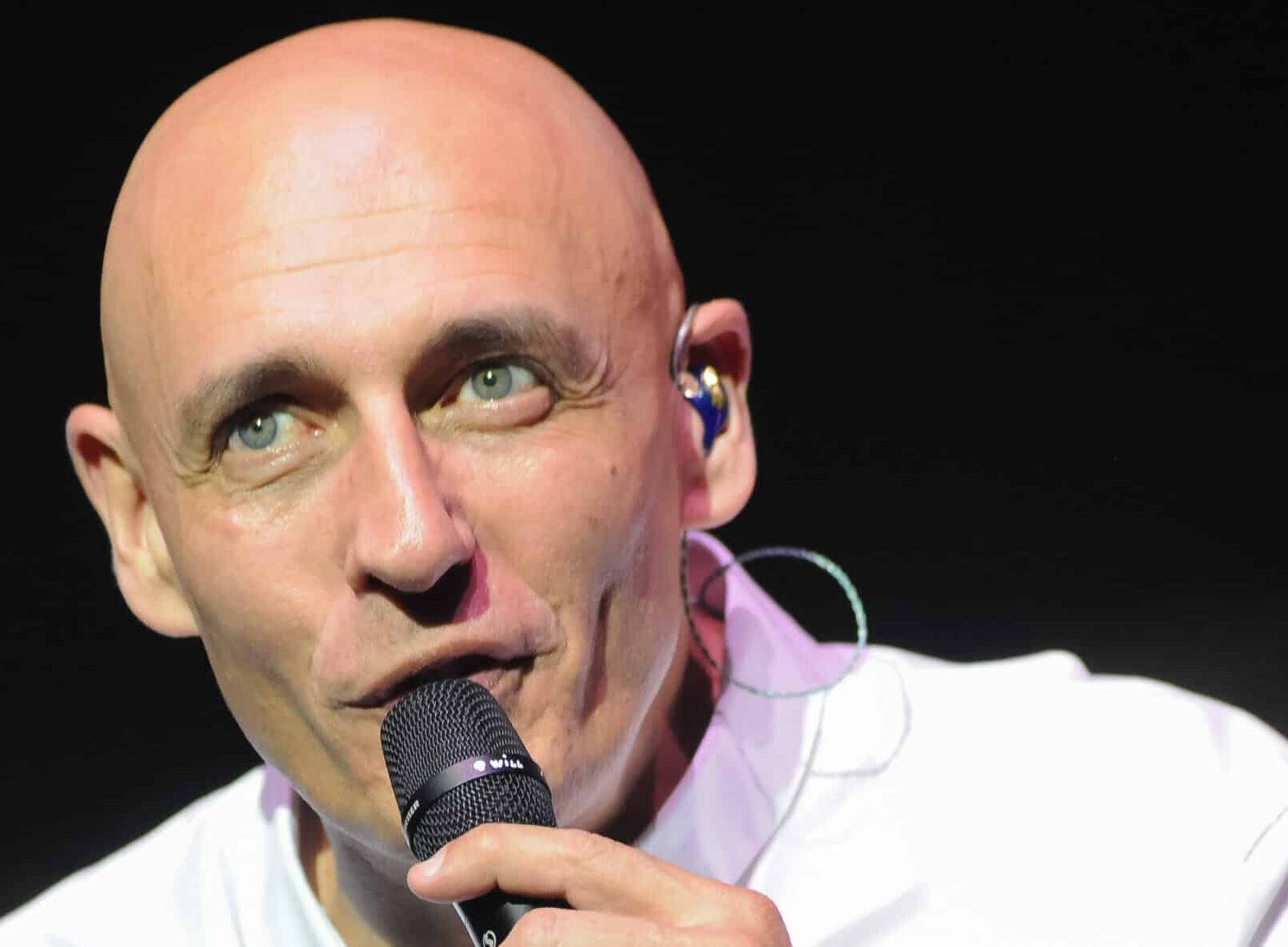 "Je me suis retrouvé pire qu’avant de commencer à chanter" : ruiné, William du duo "Début de soirée" raconte sa descente aux enfers