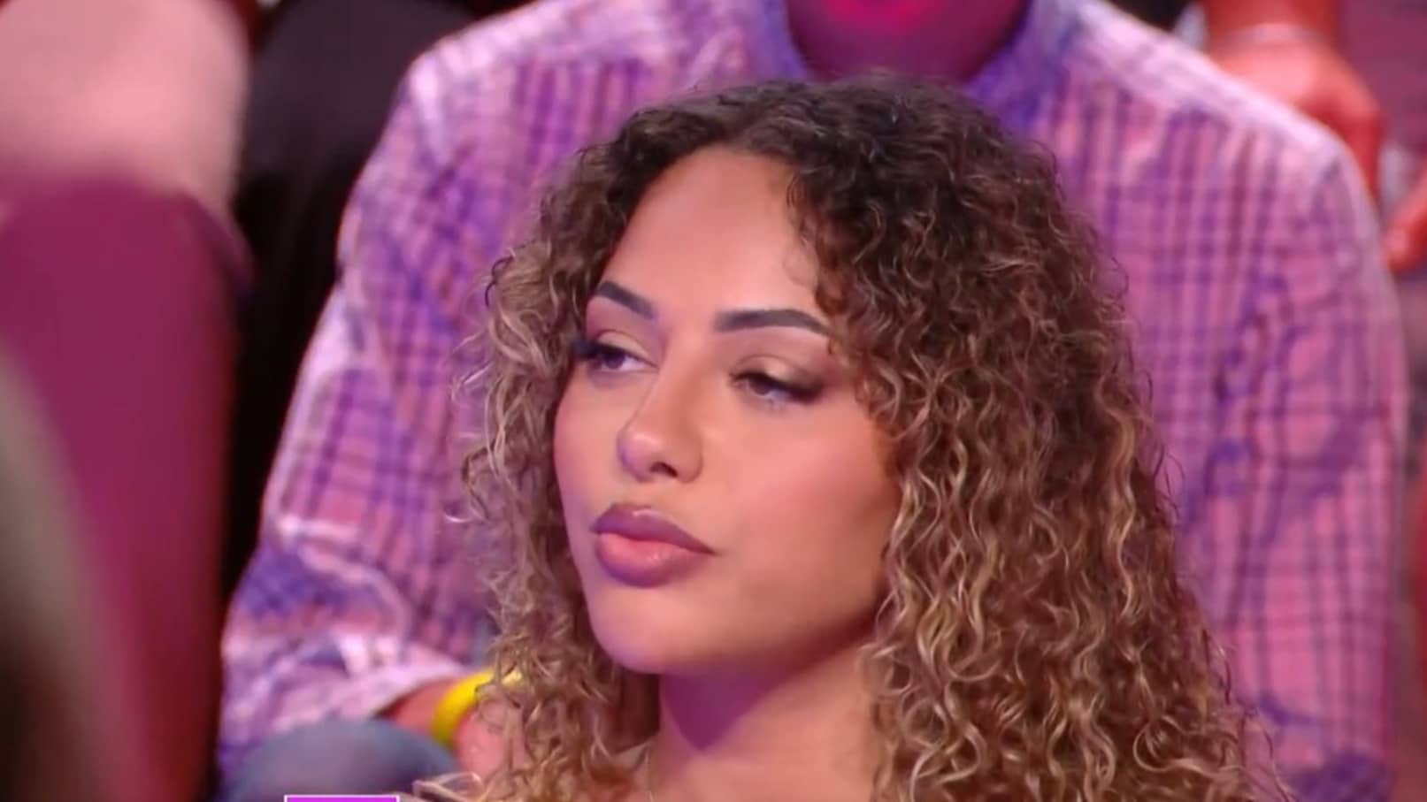 "Il a failli mourir", Cyril Hanouna : le mari de sa chroniqueuse Nawarra agressé à la sortie d’une boîte et actuellement sous "observation médicale"