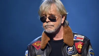 Renaud quitte la France pour une nouvelle étape de sa vie