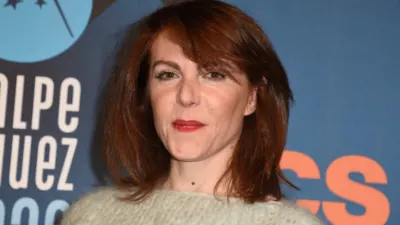 Anne-Élisabeth Blateau : accusée de maltraitance sur son fils, l'actrice s'exprime et révèle souffrir de bipolarité