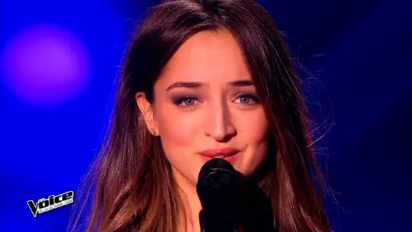 Clémence Saint-Preux enceinte : l’inoubliable interprète du duo avec Johnny Hallyday va bientôt pouponner