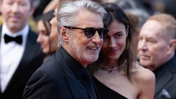 "Je vais les rejoindre dans la rue", Antoine de Caunes promet de participer au blocus des lycéens