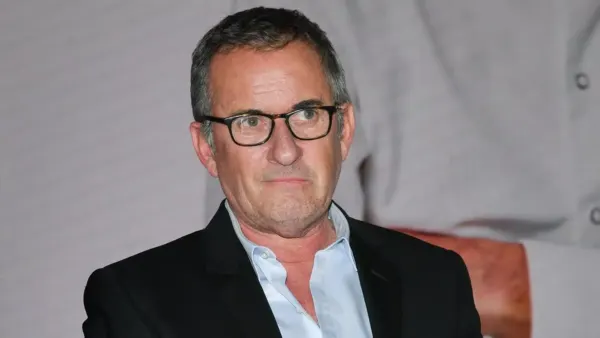 "T'es parti aussi", Christophe Dechavanne pleure la mort d'un être cher