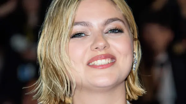 "Ah ouais, elle a changé la famille Bélier", Louane connaît un succès fou sur TikTok avec une chanson qui n’est pas la sienne