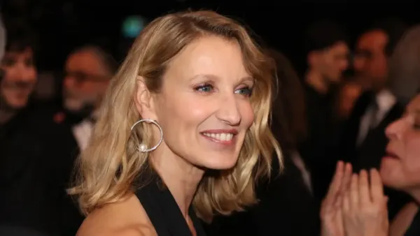 "Son attachée de presse m'appelle, je ne dois pas publier", Alexandra Lamy en aurait trop dit à un journaliste en pleine affaire Weinstein