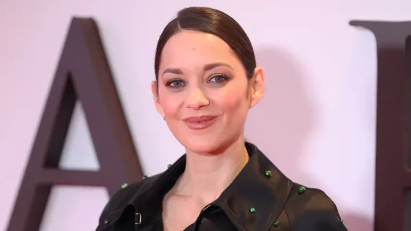 "J’aimerais être plus à l’aise", Marion Cotillard, une future reconversion dans le porno ?