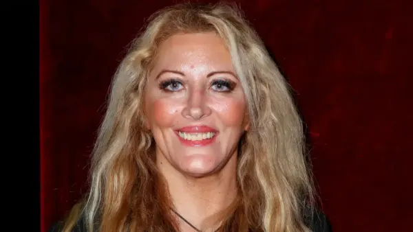 Exclu Public : Sophie, la dernière compagne de Loana, accusée de "l’avoir tué", saisit la justice