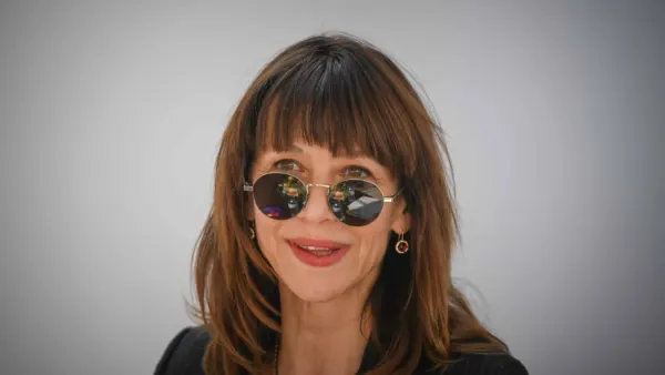 Sophie Marceau : l'interprète de Pénélope, sa meilleure amie dans "La Boum", a sombré dans l'alcool, ses rêves de 7e art anéantis