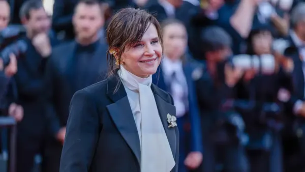 "1 million de miles", Juliette Binoche : son compte fidélité AirFrance fait aujourd’hui l’objet d’une vaste polémique