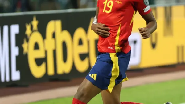 Lamine Yamal avec le maillot de la sélection espagnole en septembre 2025