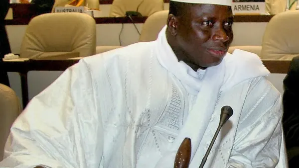 Yahya Jammeh, ancien président de la Gambie, photographié en 2003